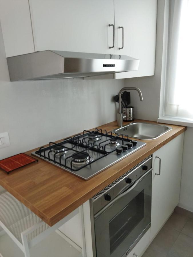 Riva'S Slim House 2 Apartamento Exterior foto